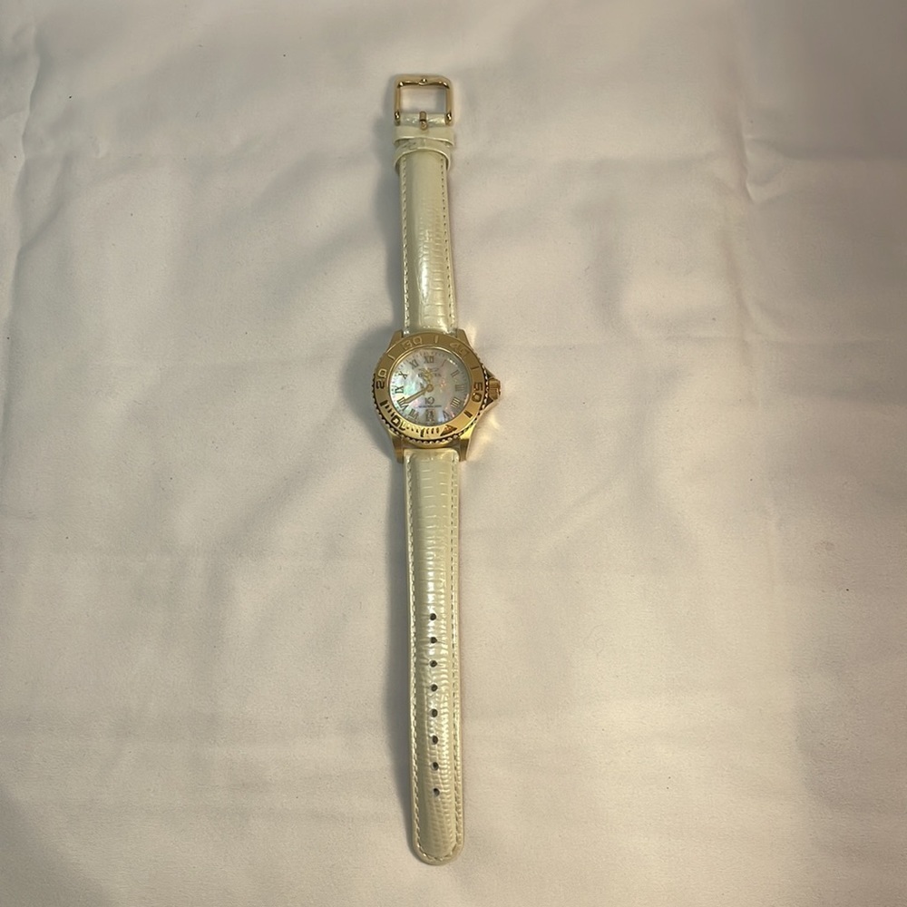 Invicta Lupah Women's Watch with Mother of Pearl Dial & Interchangeable Straps - Picture 7 of 9